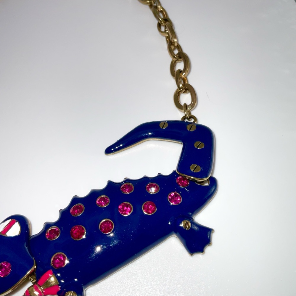 BETSEY JOHNSON NECKLACE - Picture 3 of 6
